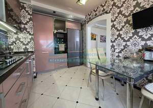 4-к квартира, вторичка, 95м2, 9/9 этаж