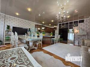 4-к квартира, вторичка, 300м2, 2/4 этаж