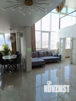 3-к квартира, вторичка, 105м2, 8/8 этаж