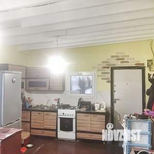 3-к квартира, вторичка, 70м2, 1/1 этаж