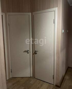 2-к квартира, вторичка, 70м2, 1/5 этаж