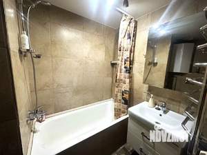 3-к квартира, вторичка, 63м2, 9/10 этаж