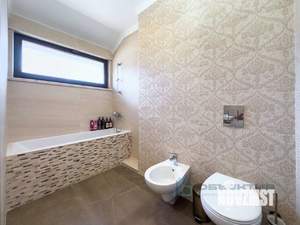 3-к квартира, вторичка, 156м2, 1/2 этаж