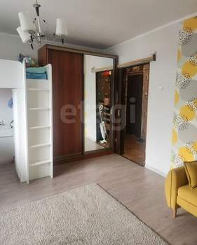 3-к квартира, вторичка, 54м2, 6/9 этаж