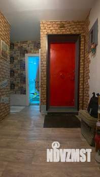 2-к квартира, вторичка, 42м2, 1/5 этаж