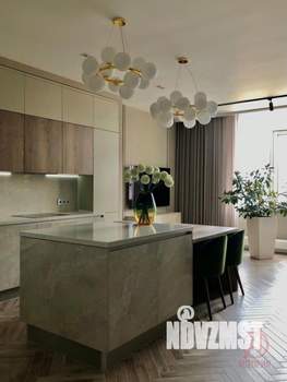 3-к квартира, вторичка, 110м2, 13/18 этаж