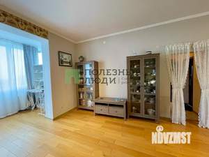 2-к квартира, вторичка, 124м2, 2/4 этаж