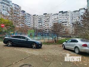2-к квартира, вторичка, 52м2, 1/10 этаж