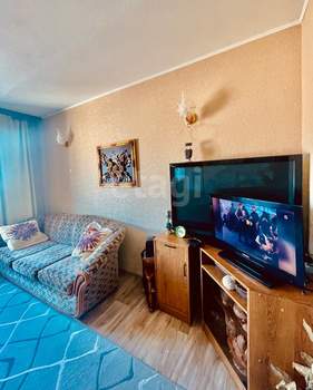 3-к квартира, вторичка, 63м2, 9/9 этаж