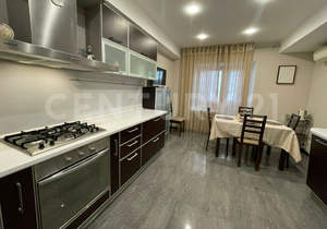 3-к квартира, вторичка, 124м2, 2/9 этаж