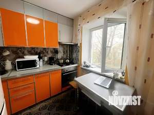 3-к квартира, вторичка, 55м2, 2/4 этаж