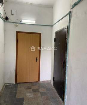 3-к квартира, вторичка, 54м2, 1/3 этаж