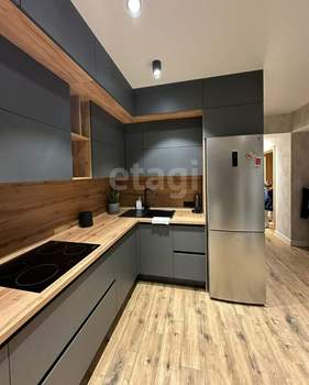 2-к квартира, вторичка, 73м2, 9/17 этаж