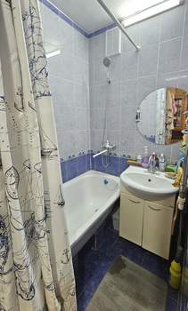 4-к квартира, вторичка, 77м2, 9/9 этаж