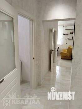 2-к квартира, вторичка, 47м2, 1/4 этаж