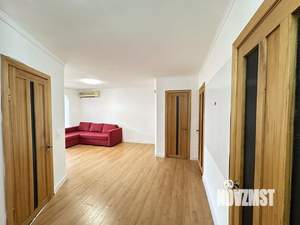 3-к квартира, вторичка, 82м2, 2/5 этаж