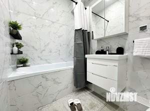 2-к квартира, вторичка, 66м2, 9/17 этаж