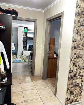 2-к квартира, вторичка, 45м2, 1/9 этаж