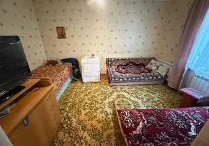 4-к квартира, вторичка, 77м2, 1/1 этаж