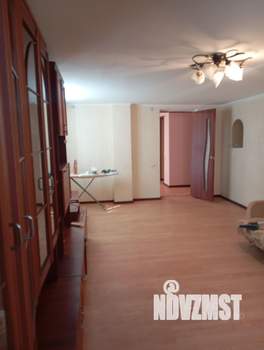 Студия квартира, вторичка, 77м2, 1/2 этаж