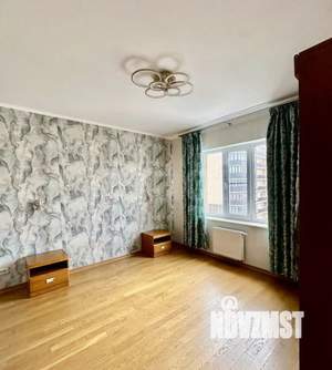 3-к квартира, вторичка, 95м2, 10/10 этаж