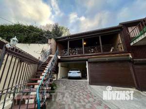 2-к квартира, вторичка, 62м2, 1/3 этаж