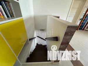 4-к квартира, вторичка, 122м2, 9/10 этаж