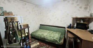 4-к квартира, вторичка, 65м2, 1/1 этаж