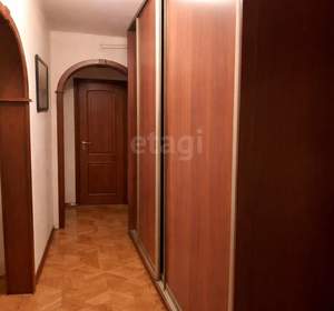 3-к квартира, вторичка, 63м2, 4/9 этаж