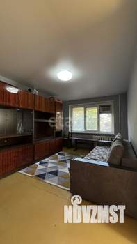 2-к квартира, вторичка, 40м2, 1/5 этаж
