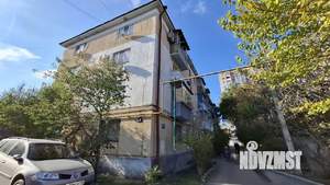 2-к квартира, вторичка, 44м2, 1/4 этаж