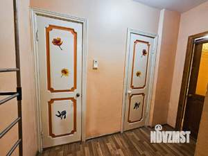 2-к квартира, вторичка, 52м2, 1/9 этаж