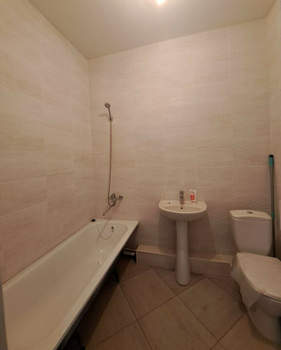 2-к квартира, вторичка, 90м2, 20/20 этаж