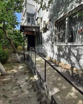 2-к квартира, вторичка, 49м2, 1/9 этаж