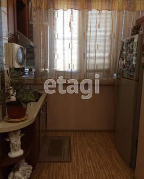 3-к квартира, вторичка, 75м2, 3/5 этаж