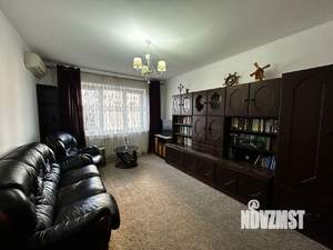 2-к квартира, вторичка, 52м2, 1/10 этаж