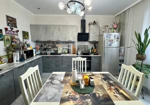 2-к квартира, вторичка, 74м2, 9/17 этаж