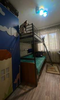 2-к квартира, вторичка, 42м2, 1/5 этаж