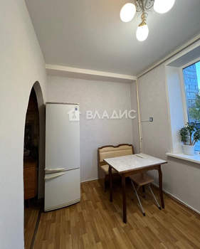 2-к квартира, вторичка, 65м2, 2/2 этаж