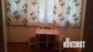 2-к квартира, вторичка, 42м2, 1/2 этаж