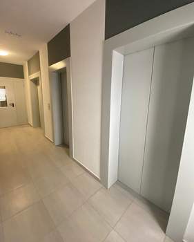 3-к квартира, вторичка, 70м2, 13/23 этаж