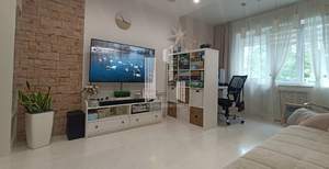 3-к квартира, вторичка, 63м2, 1/9 этаж