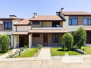 3-к квартира, вторичка, 156м2, 1/2 этаж