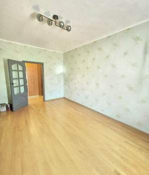 2-к квартира, вторичка, 62м2, 4/10 этаж