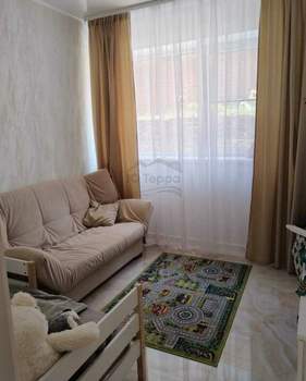 2-к квартира, вторичка, 47м2, 1/4 этаж