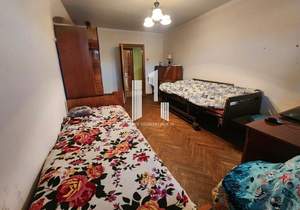 3-к квартира, вторичка, 61м2, 5/5 этаж