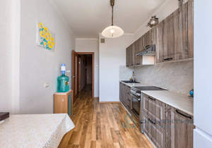 2-к квартира, вторичка, 59м2, 9/17 этаж