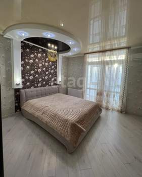 3-к квартира, вторичка, 82м2, 10/19 этаж