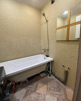 3-к квартира, вторичка, 65м2, 2/5 этаж