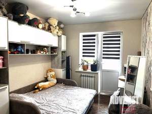 2-к квартира, вторичка, 64м2, 1/3 этаж